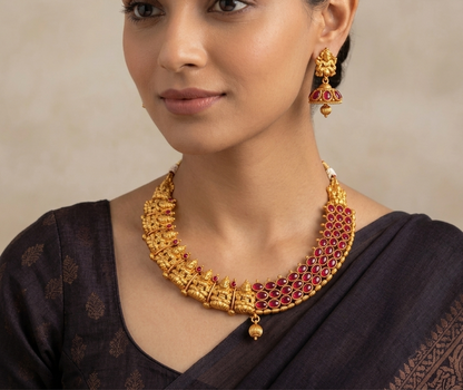 Antique gold tone Kemp Lakshmi necklace set-dj07736