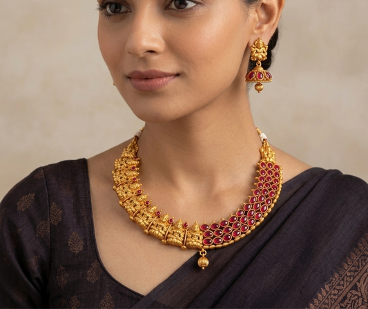 Antique gold tone Kemp Lakshmi necklace set-dj07736