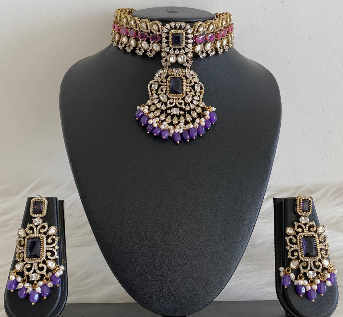 Antique gold tone ruby-white kundan purple beaded choker necklace set dj-54801
