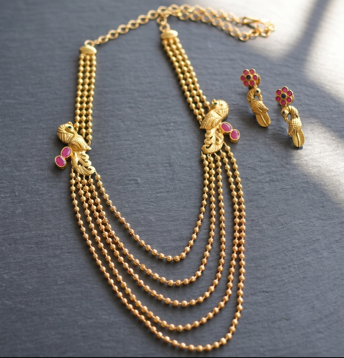 Gold tone multilayer ruby-blue peacock necklace set dj-08351