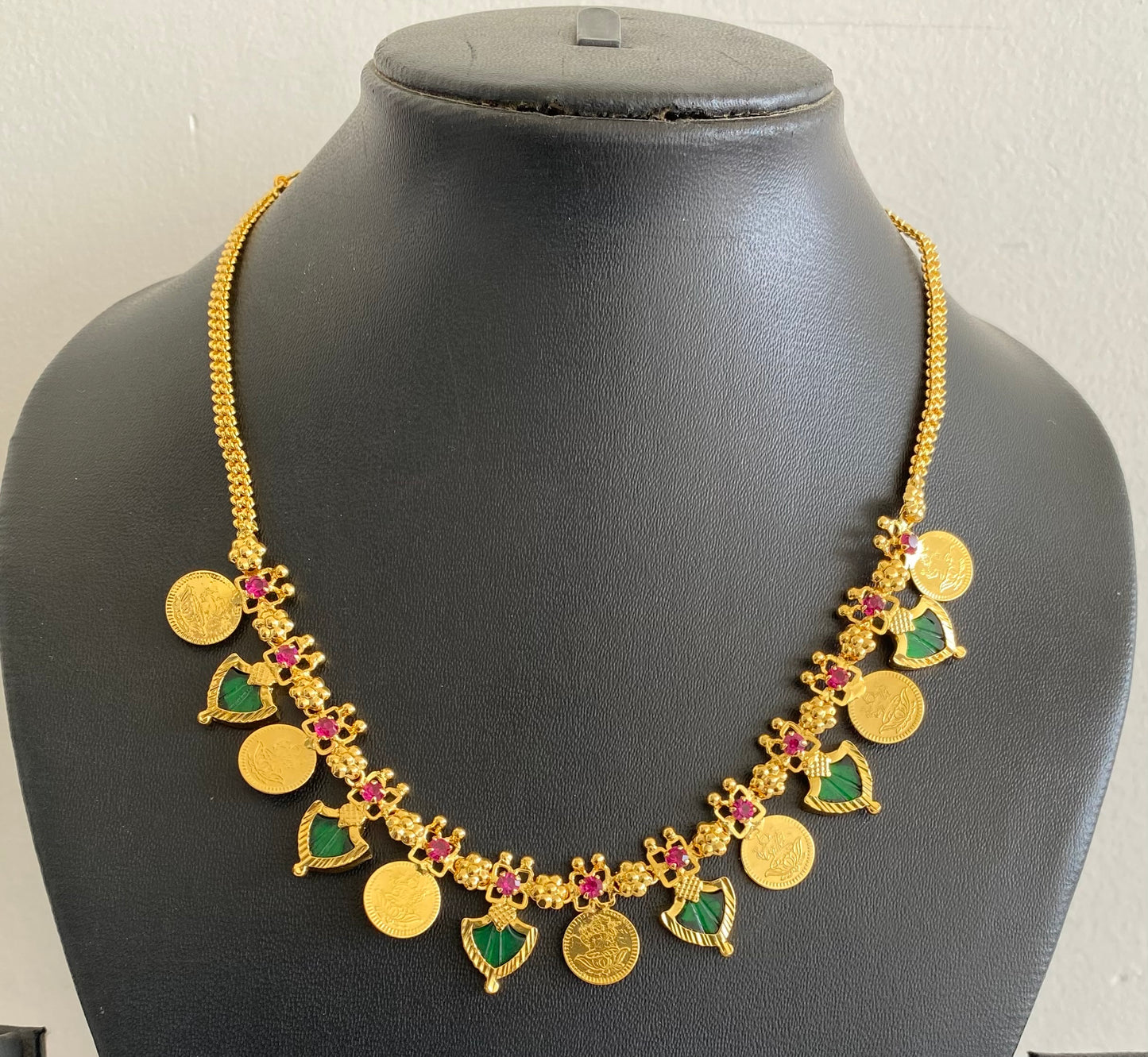 Gold tone kerala style pink-green palakka lakshmi coin necklace dj-53143
