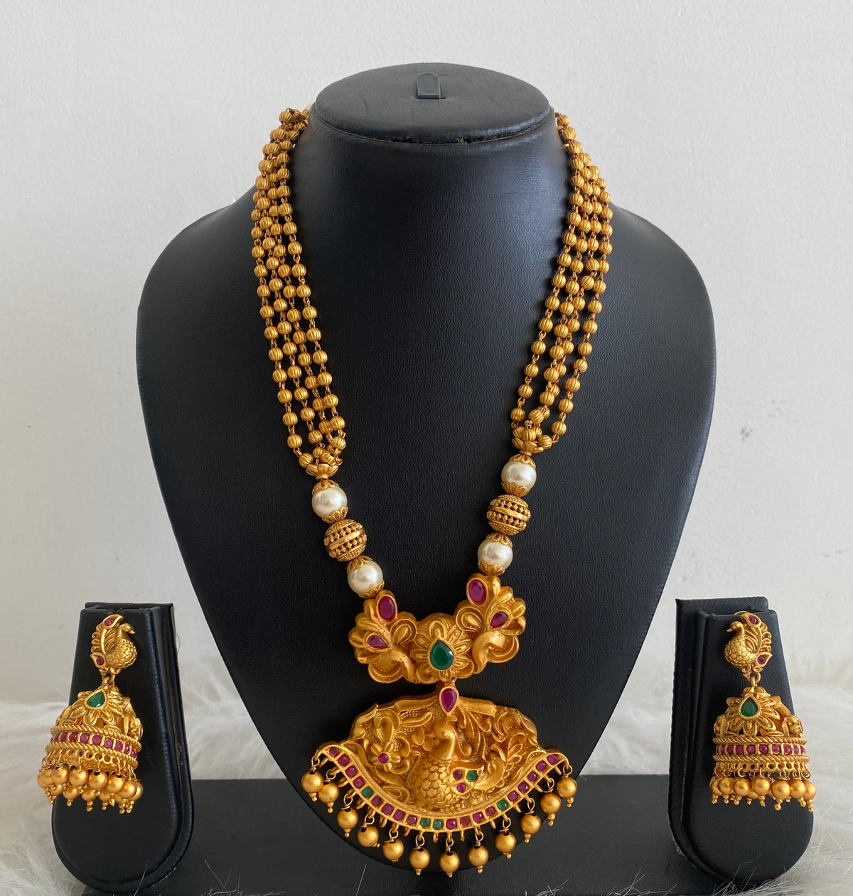 Matte finish ruby-emerald peacock haar set dj-08543