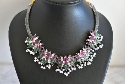 Black finish precious kemp-green pearl lotus necklace dj-52511