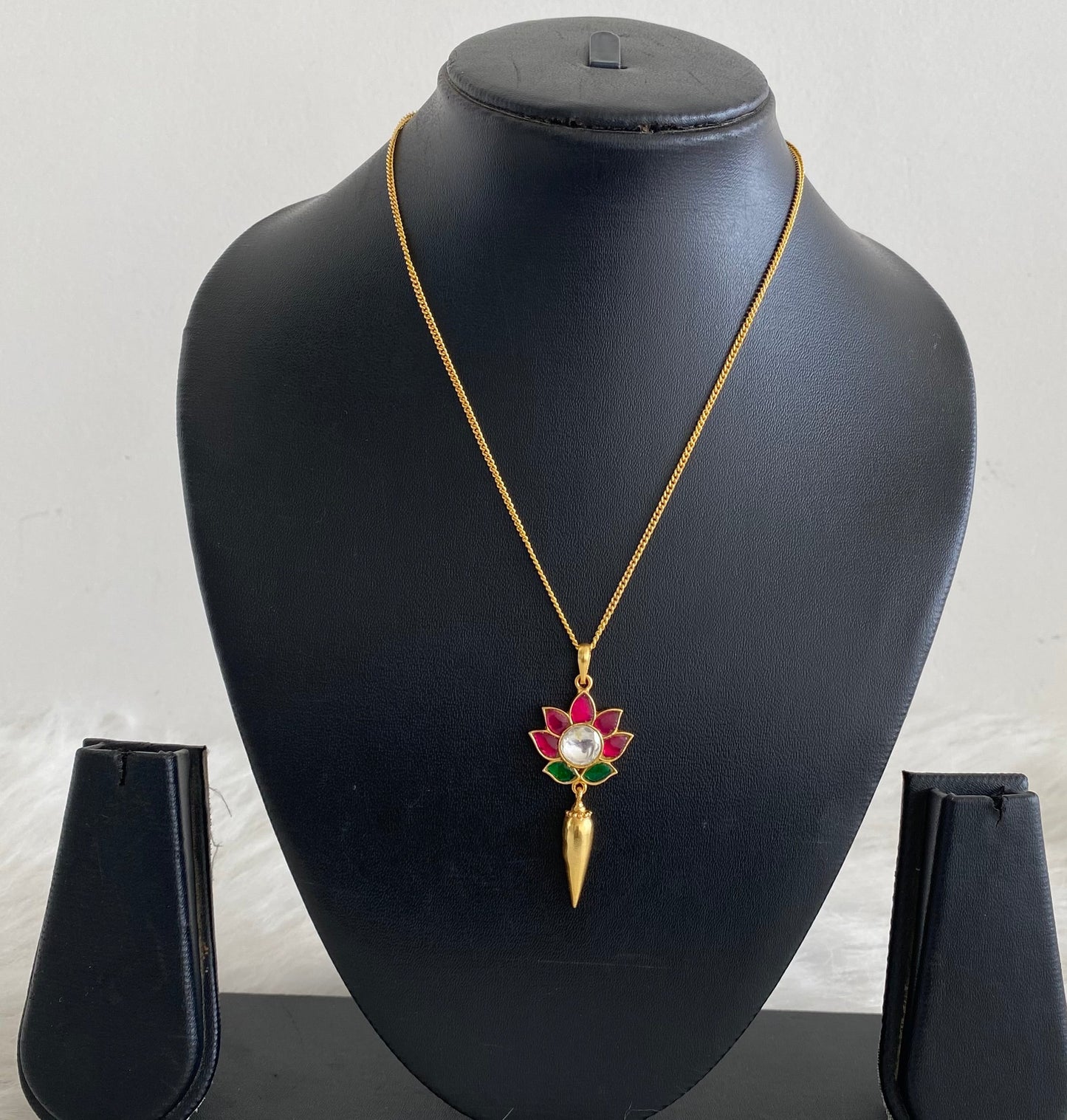 Gold tone kemp-green-white lotus kundan jadau chain with pendant dj-54497