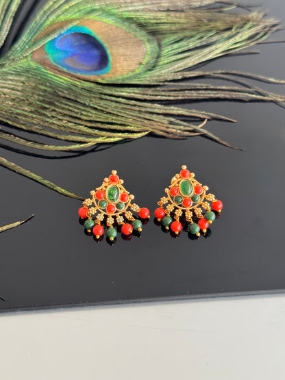 Gold tone coral-green beaded stud/earrings dj-51615