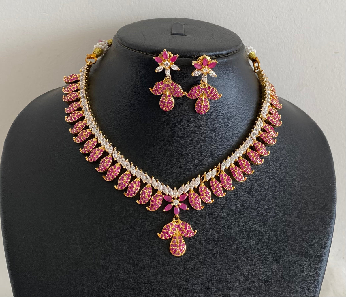 Beautiful Gold Tone Ruby Mango Necklace Set-dj08878