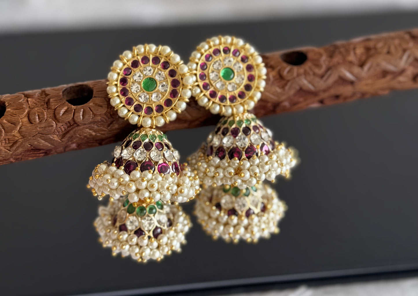 Gold tone precious kemp-green-white stone pearl big step jhumkka dj-51451