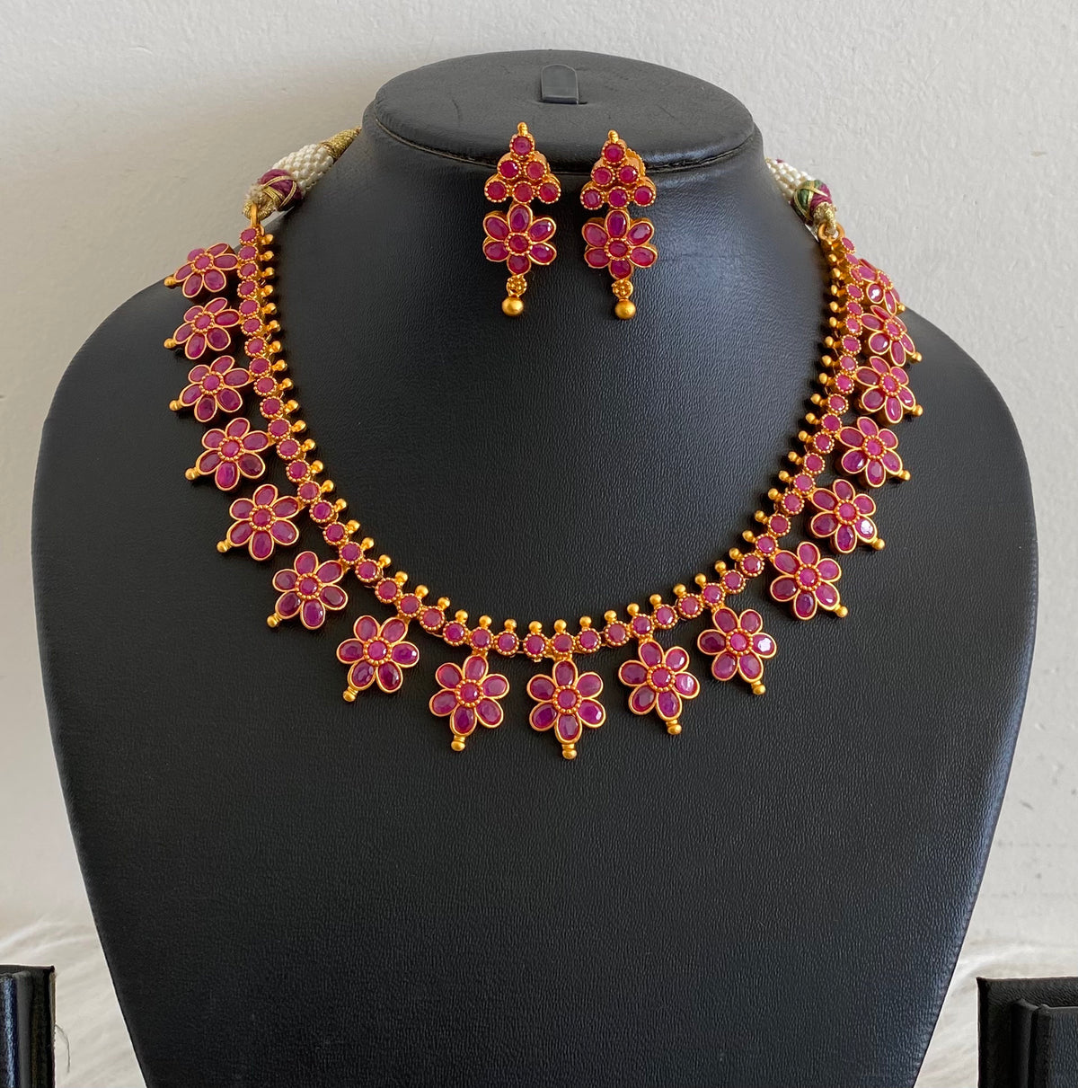 Matte finish semiprecious ruby flower necklace set dj-09401