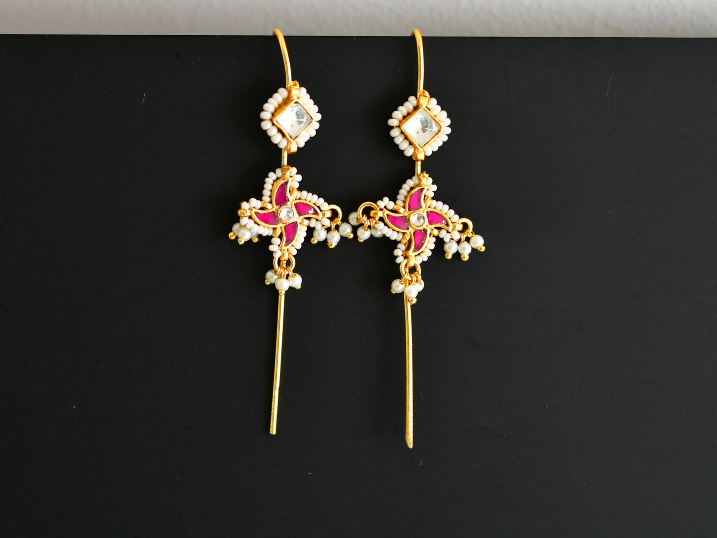 Gold tone pink-white kundan jadau flower bugadi needle earrings dj-52452