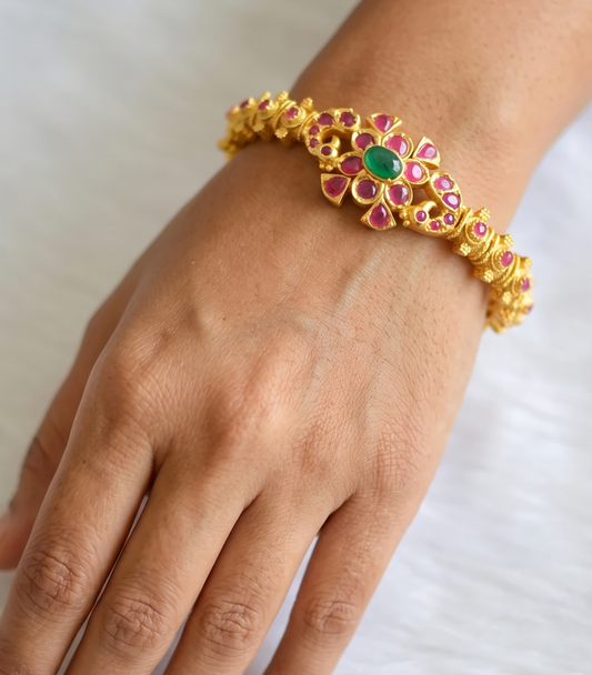 Gold tone ruby-emerald kada (2.8) dj-09454
