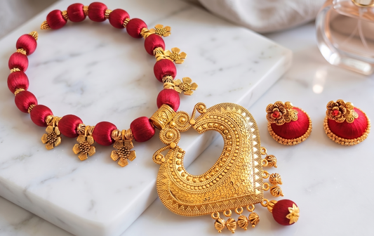 Antique gold tone Maroon Silk Thread beaded Necklace Set -dj09644