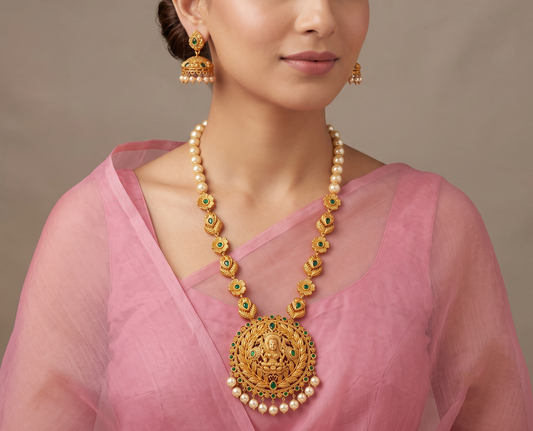 Matte finish emerald pearl beaded lakshmi short haar set dj-09784