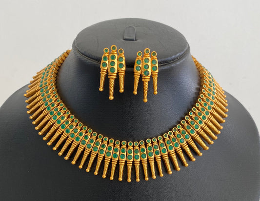 Matte Finish Emerald Kerala Style Necklace Set - DJ09884
