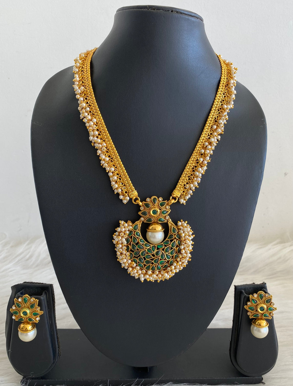 Antique gold tone Green Pearl Cluster Bali Necklace Set-dj09892