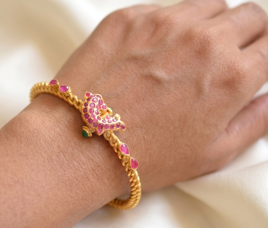 Gold tone ruby-green fish designer Kada (2.6)dj-09961