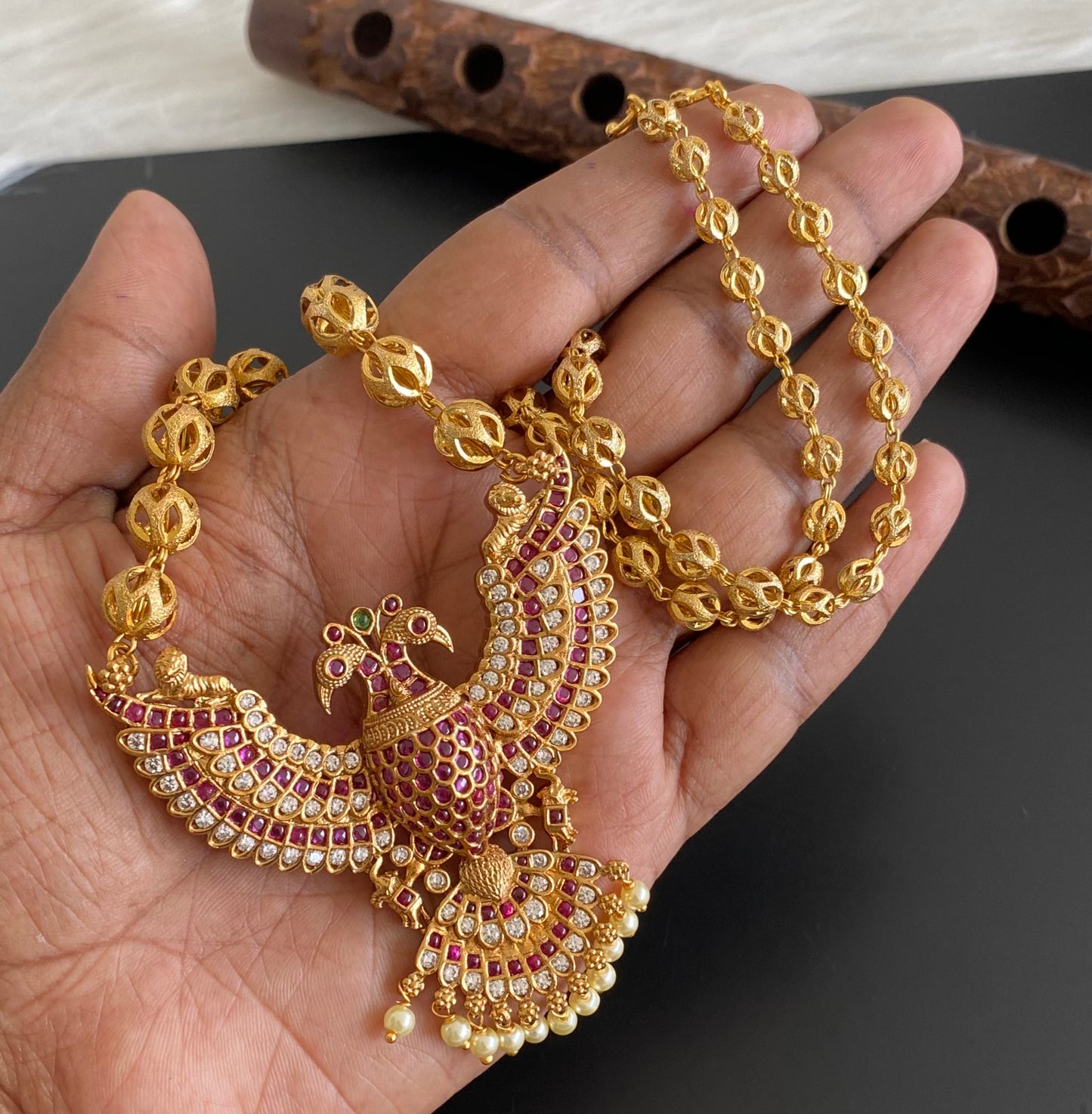Gold tone pink-white pearl gandaberunda necklace dj-53992