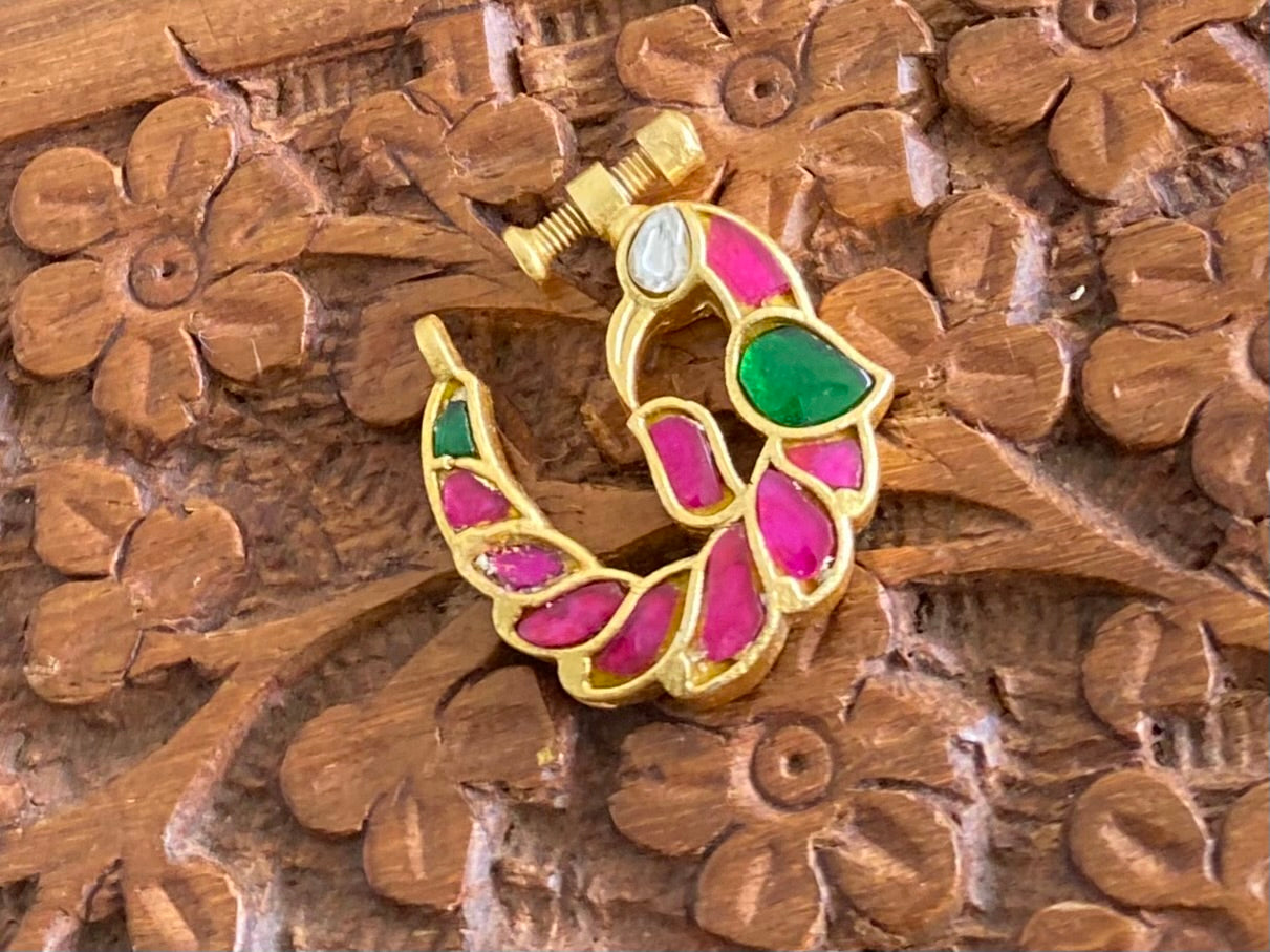 Gold tone kundan jadau kemp-green peacock nose pin dj-53711