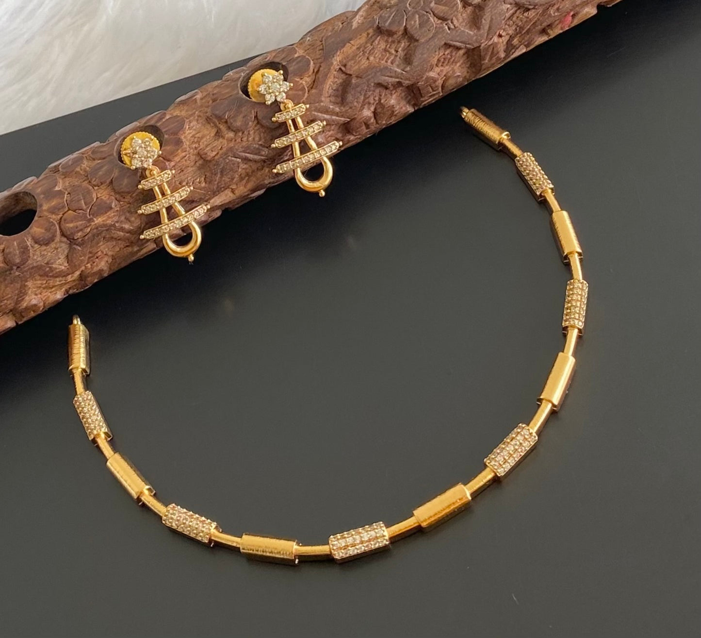 Antique gold tone cz white stone hasli necklace set dj-54407