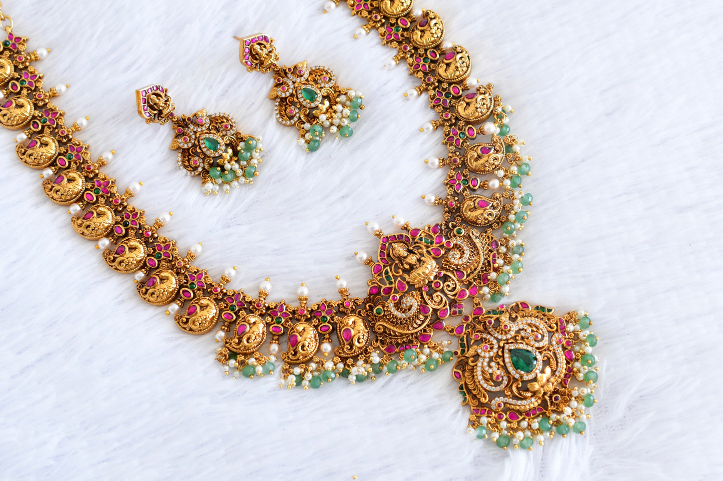 Gold look alike kundan jadau short haar set dj-53007
