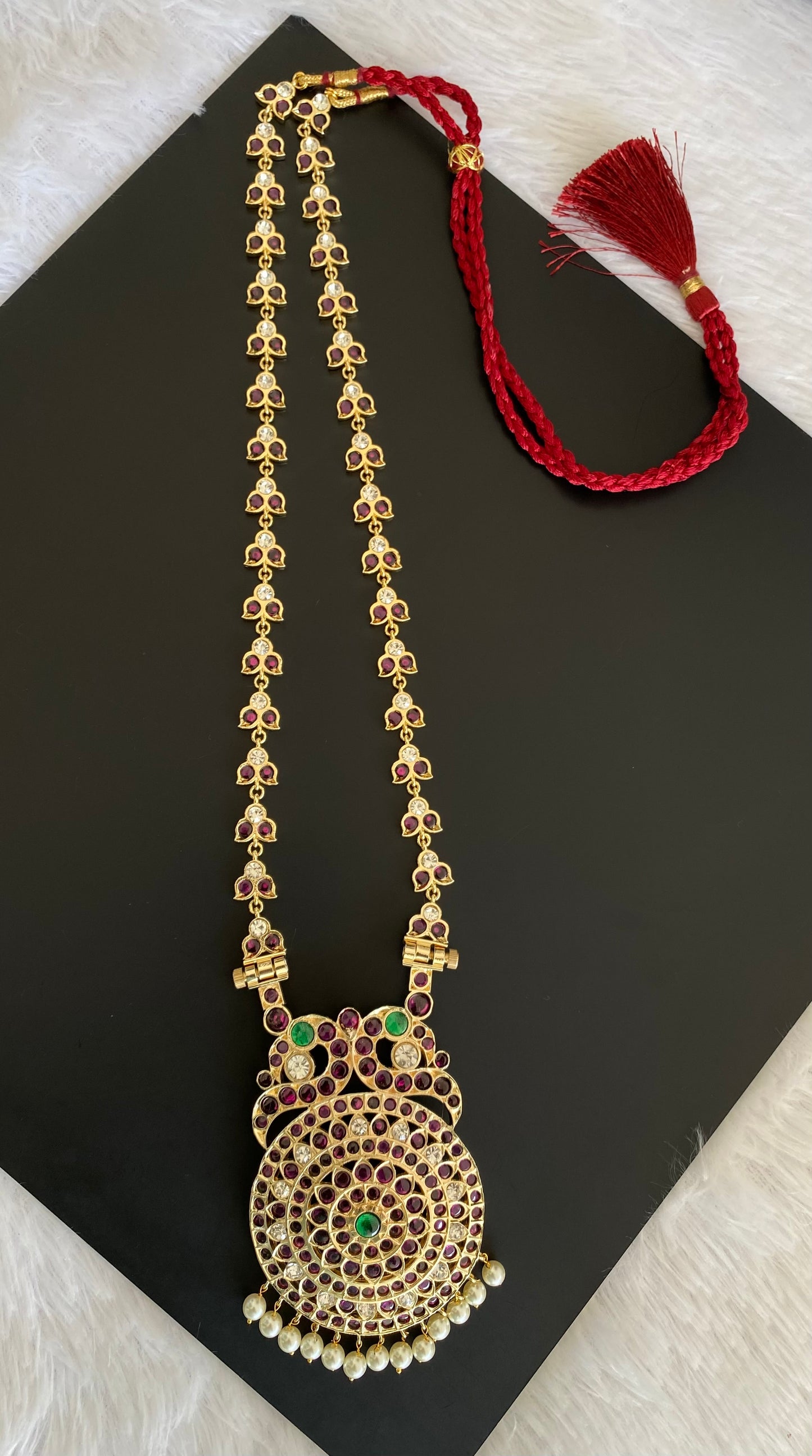 Gold tone precious kemp-green-white round peacock pearl haar dj-53358