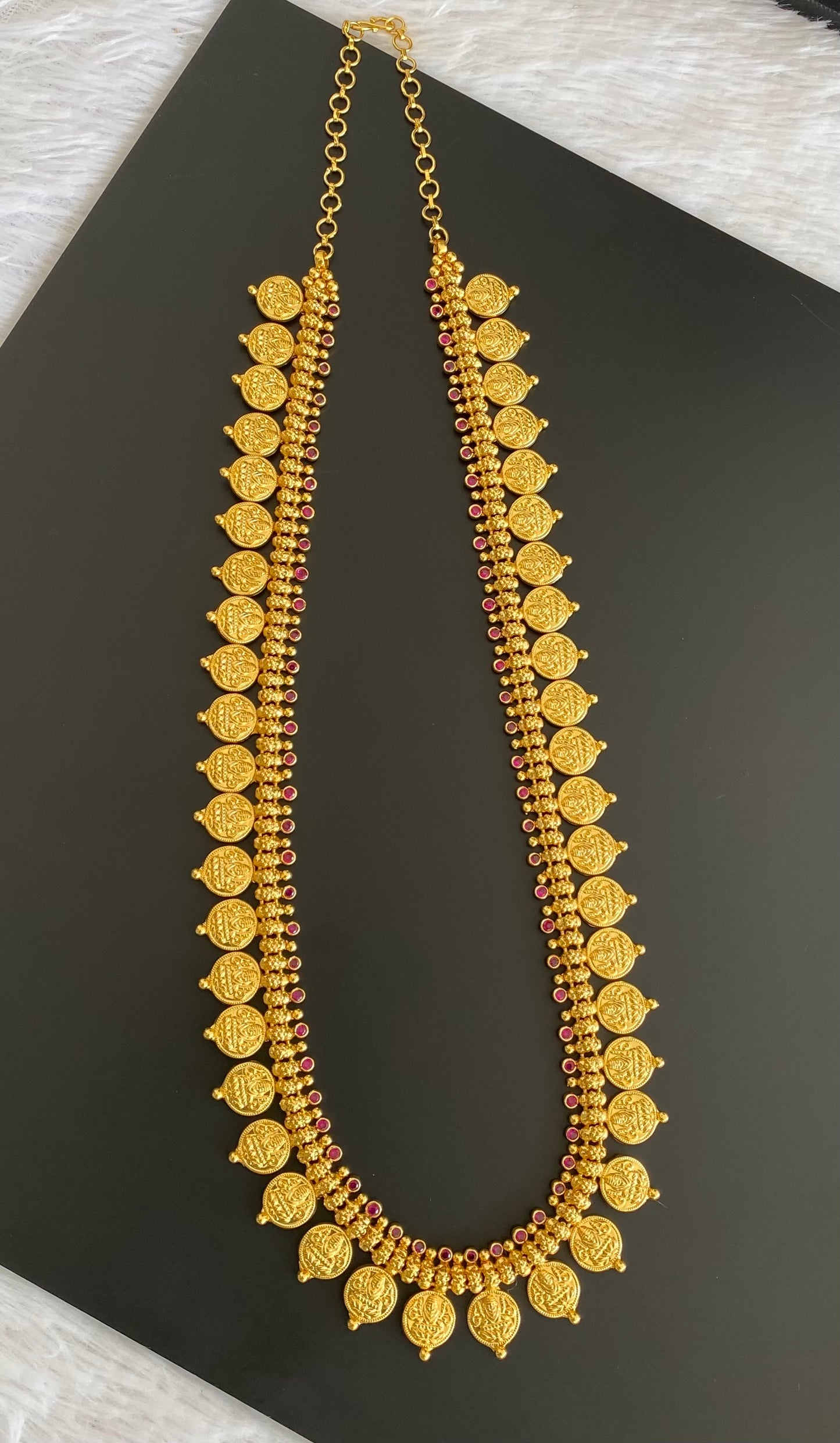 Gold tone pink stone lakshmi coin haar dj-53173
