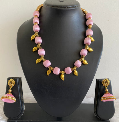 Antique gold tone silk thread pink mango necklace set dj-52934