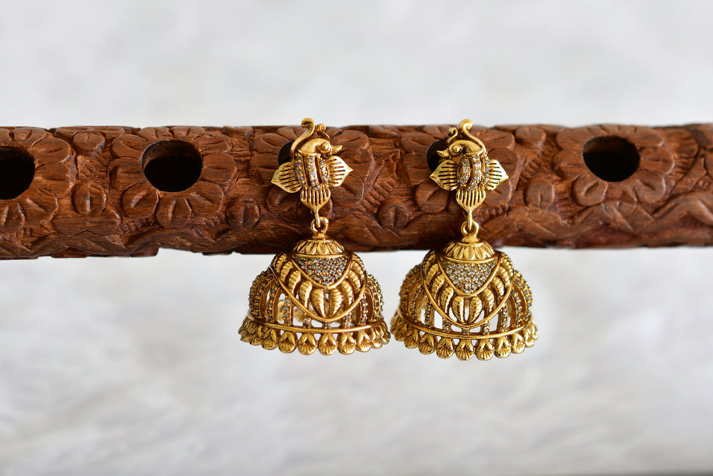 Antique gold tone cz white peacock jhumkka dj-52163