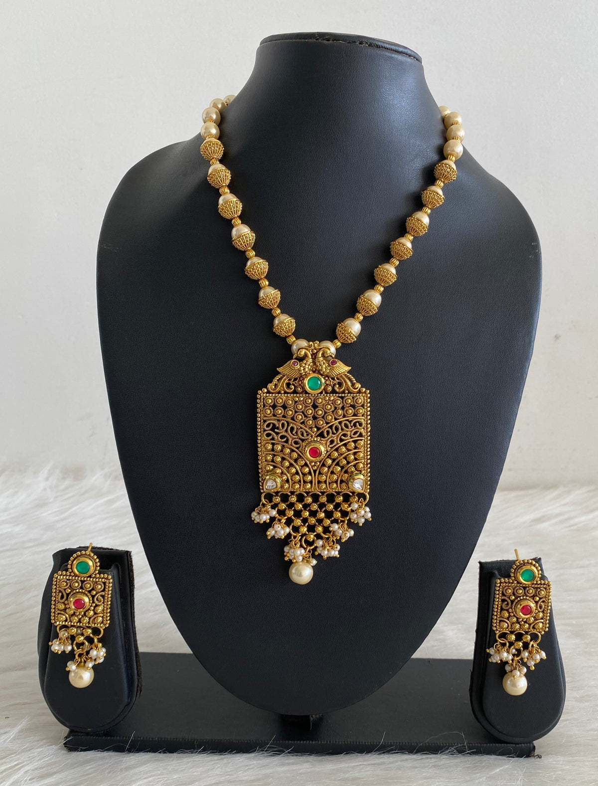 Antique gold tone pearl beaded square pendant necklace set dj-10108