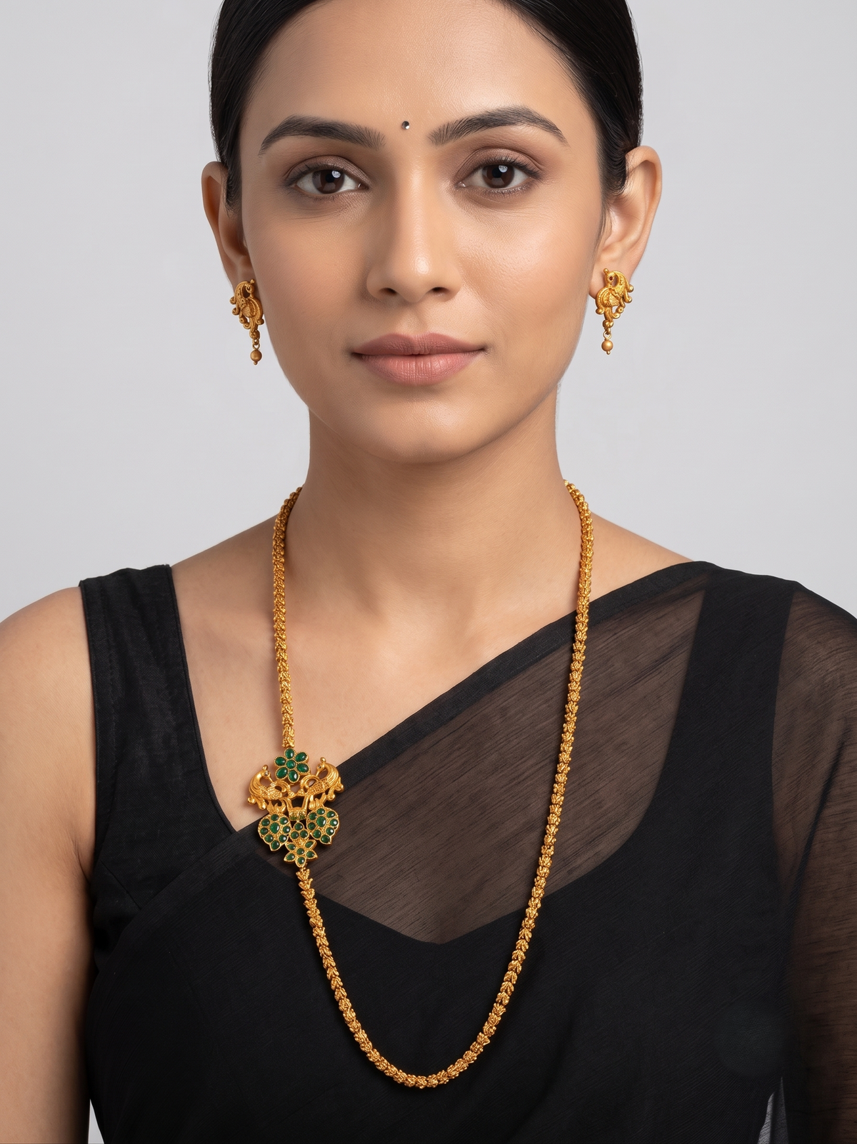 Matte finish emerald peacock mugappu chain with earrings dj-10123
