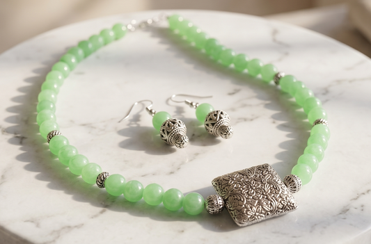 Silver tone green square mugappu beaded neckalce set dj-10629