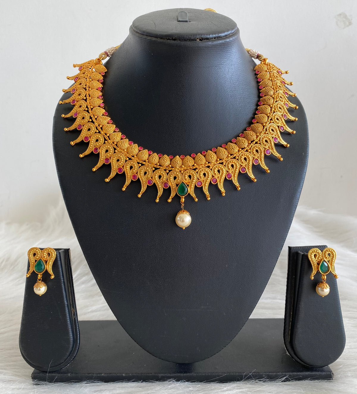 Matte finish ruby-emerald necklace set dj-10645