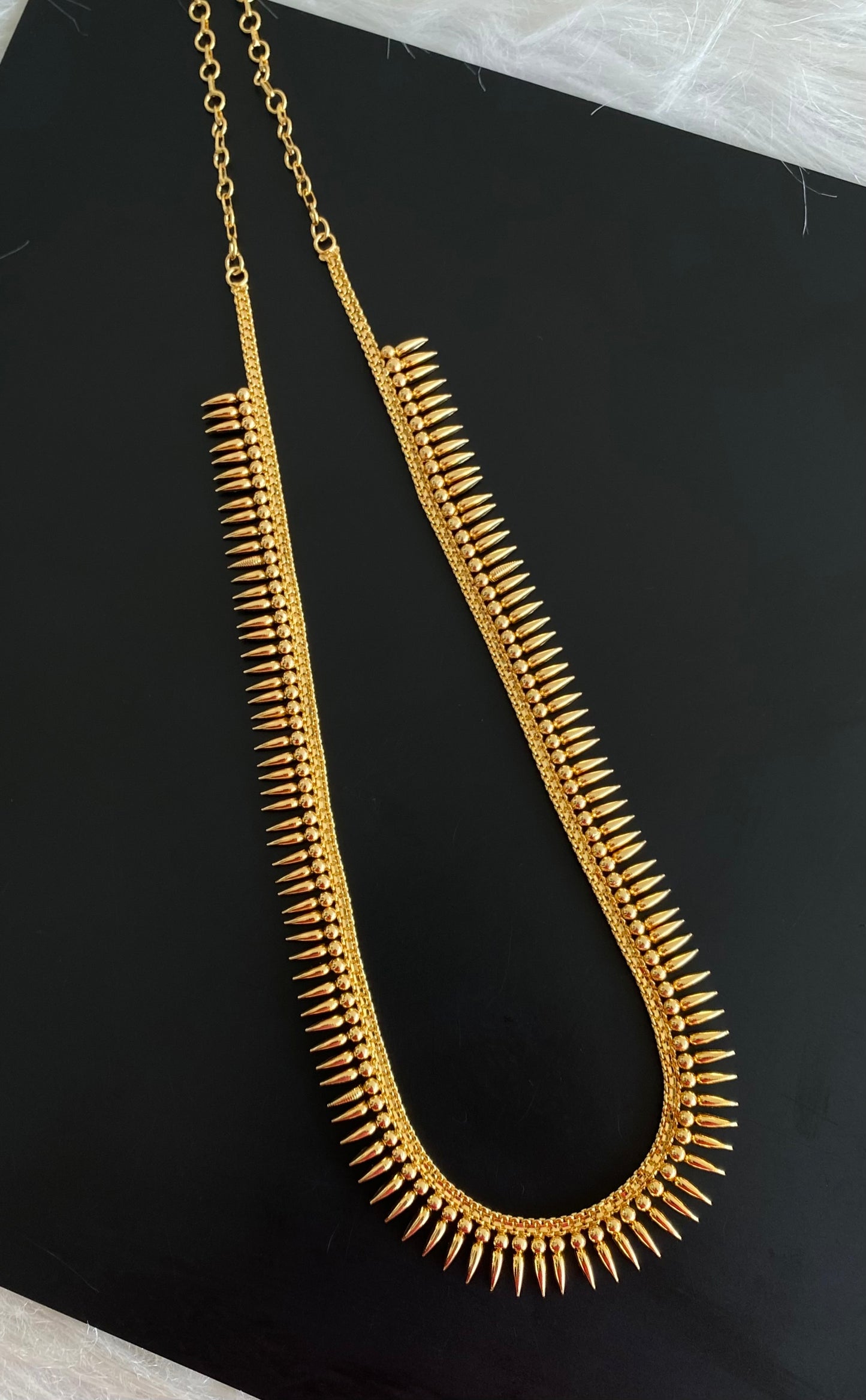 Gold tone kerala style mulla mottu haar dj-54277