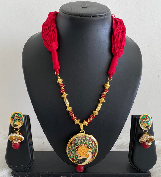 Antique gold tone Peacock Maroon Threaded Necklace Set DJ10753