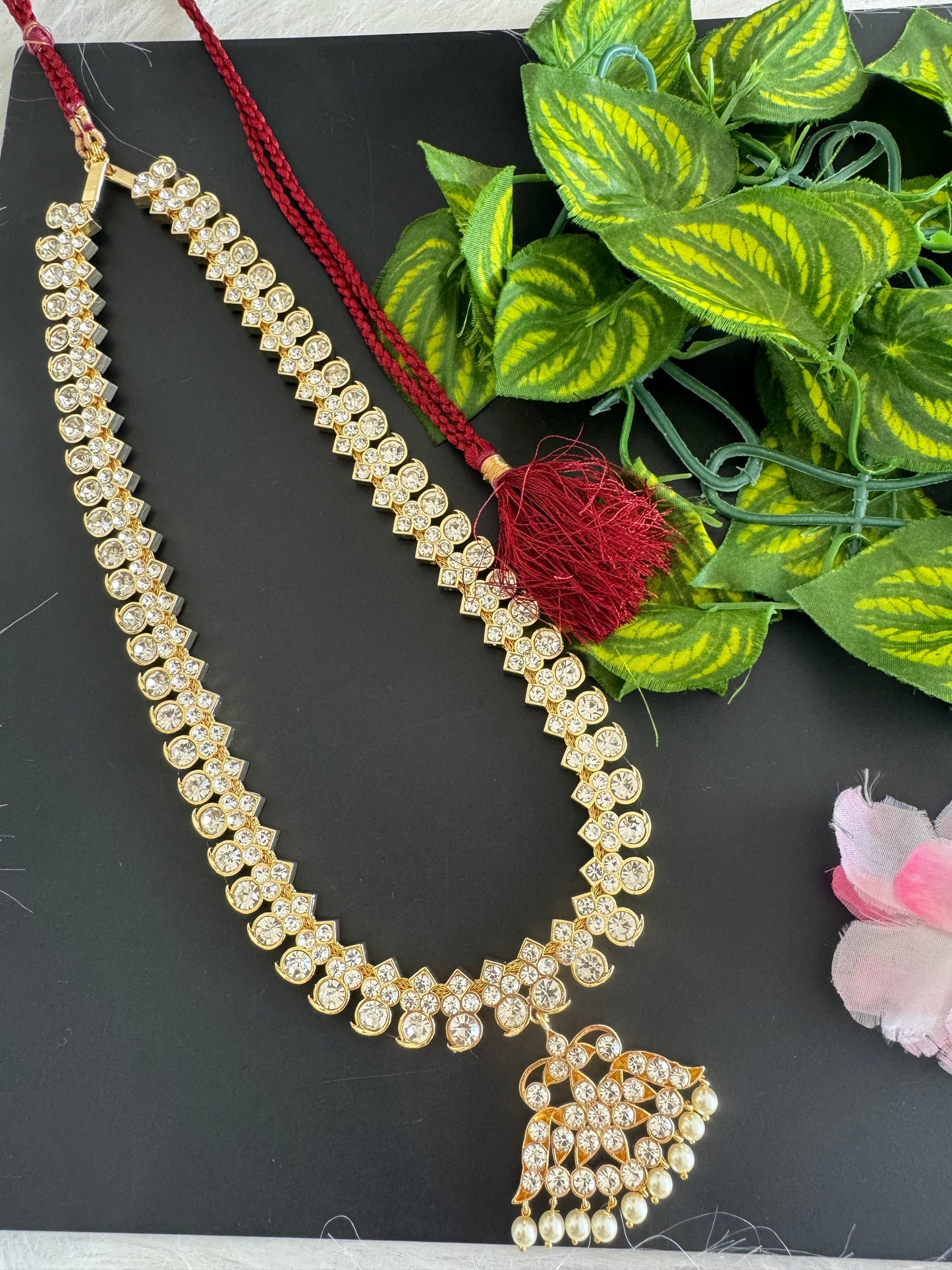 Gold tone AD white stone mango haar dj-51187