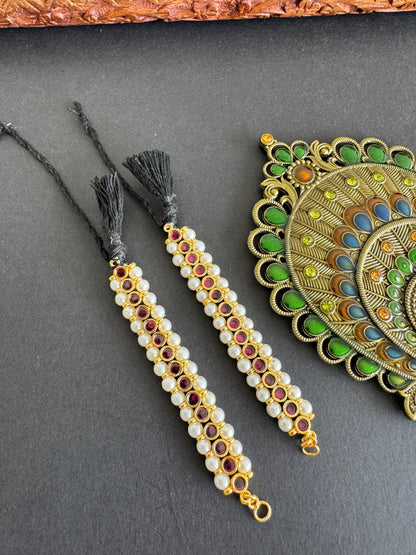 Gold tone precious kemp-green-white stone pearl ear side chain dj-52267