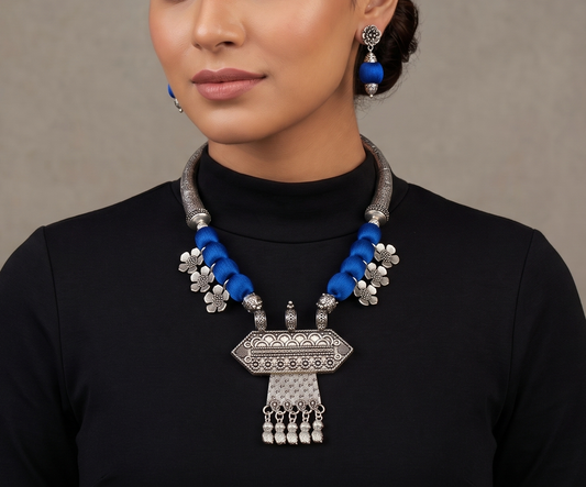 Silver tone Blue silk thread Kante Necklace Set -dj11413