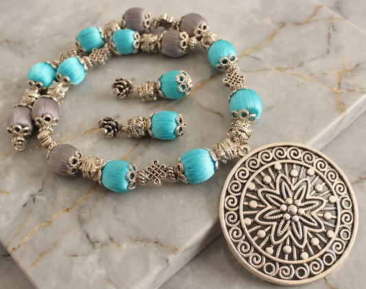 Silver tone Blue-grey Silk thread beaded Round pendant Necklace Set-dj11611