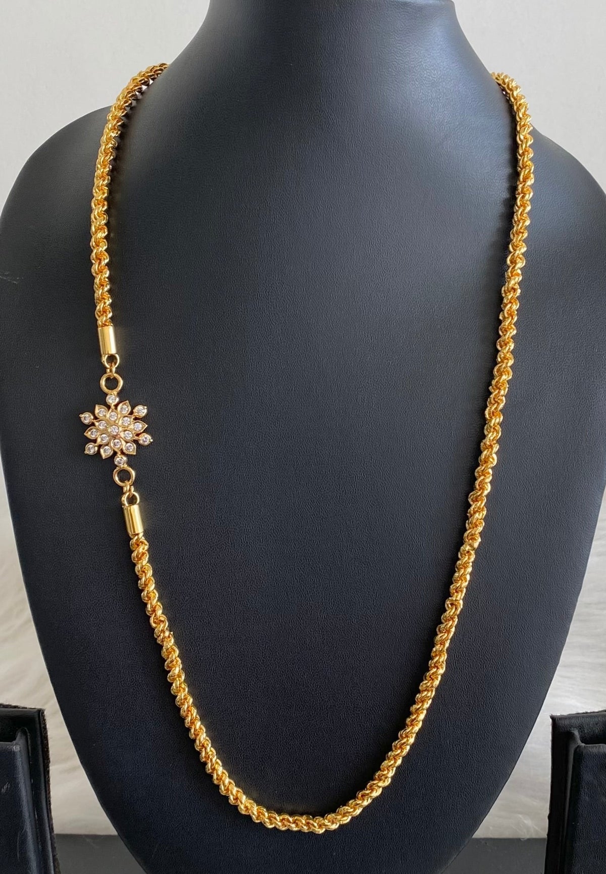 Gold tone white stone flower 24 inches mugappu chain dj-54914