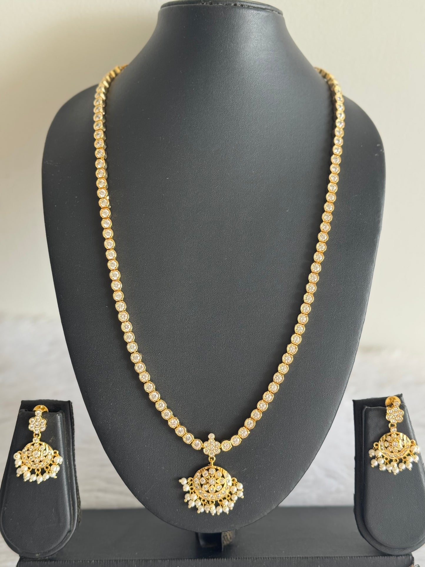 Gold tone AD white South Indian style haar set dj-51678
