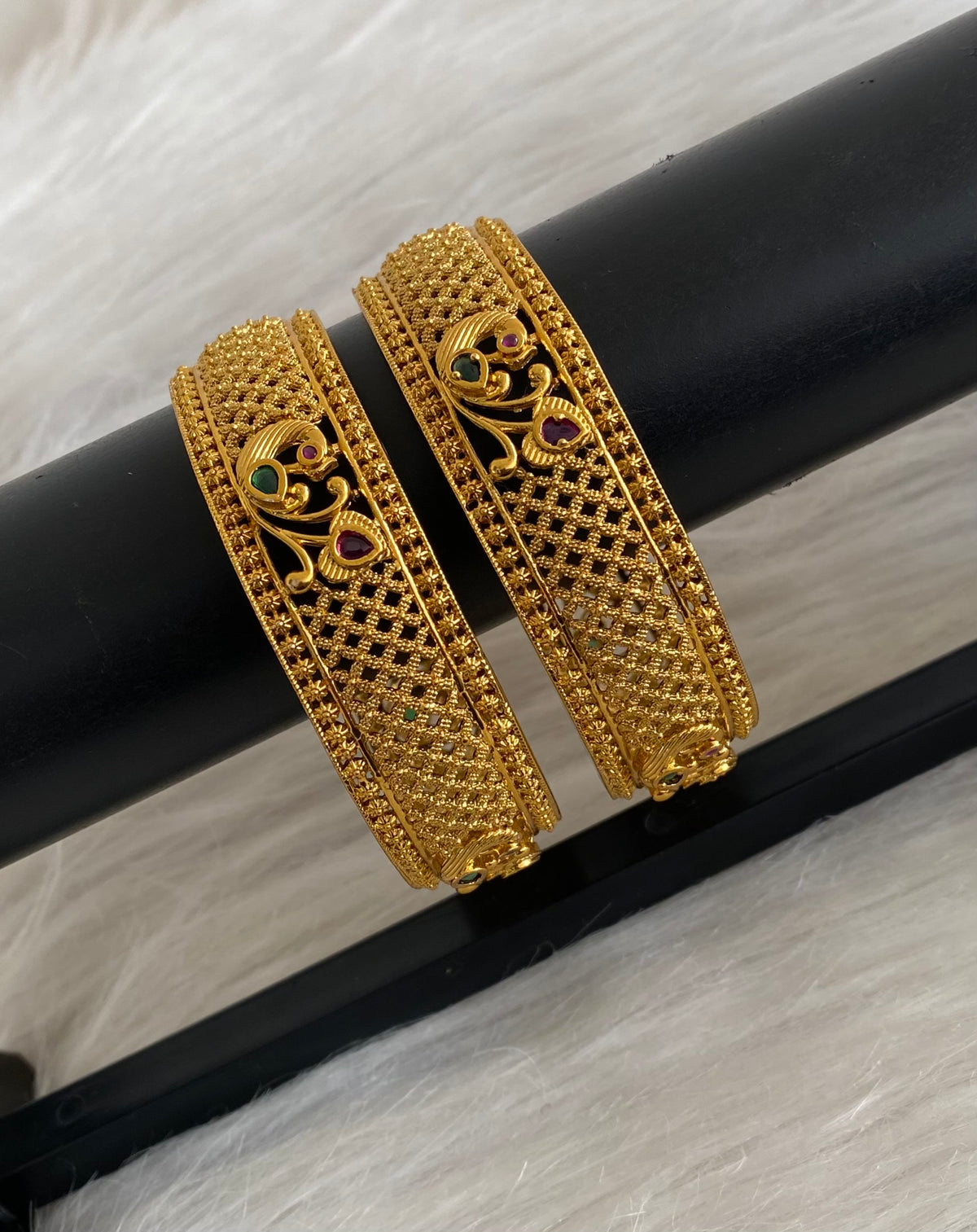 Gold tone kemp green stone peacock bangles(2.10) dj-55164