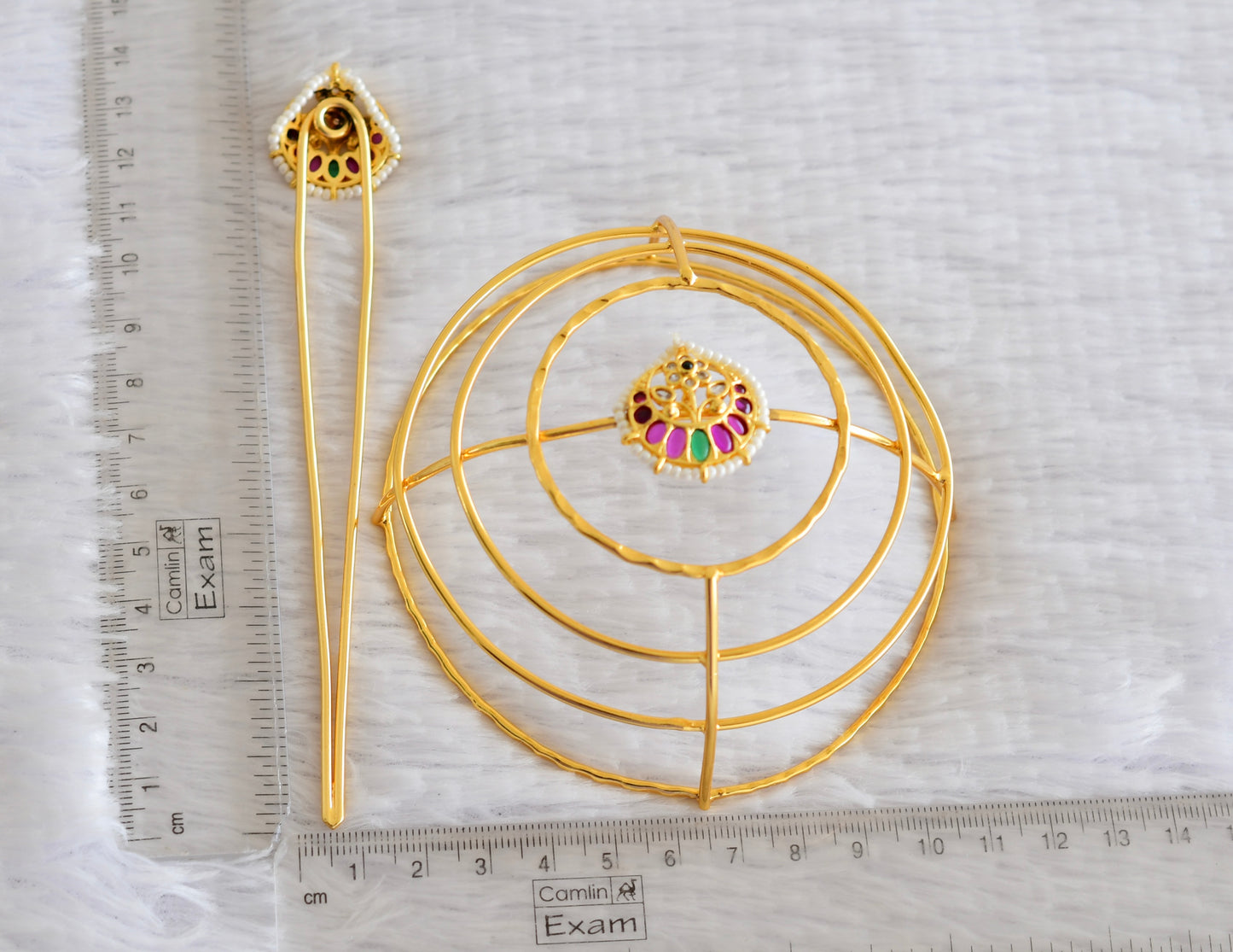 Gold tone kemp-green bun cage-hair accessory with stick Dj-52332