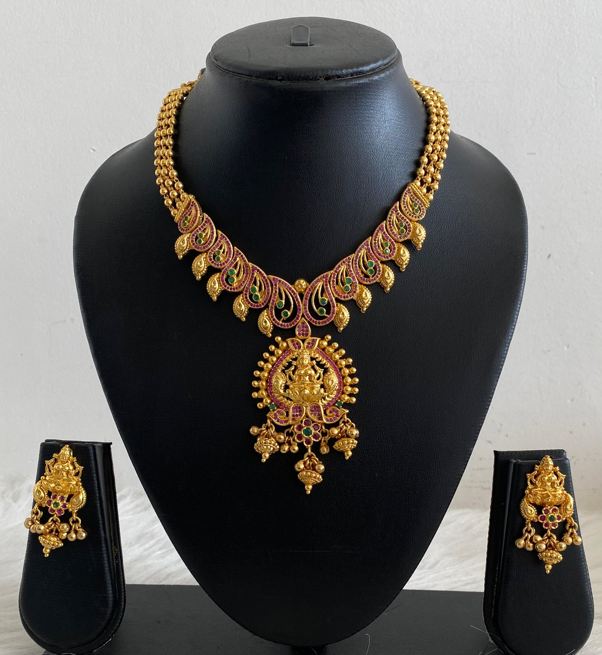 Gold Tone Ruby-emerald Lakshmi Necklace With Screw Back Earrings-dj12936