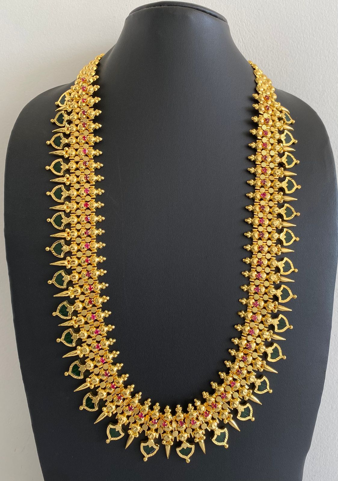 Gold tone pink-green palakka mulla mottu haar dj-35789
