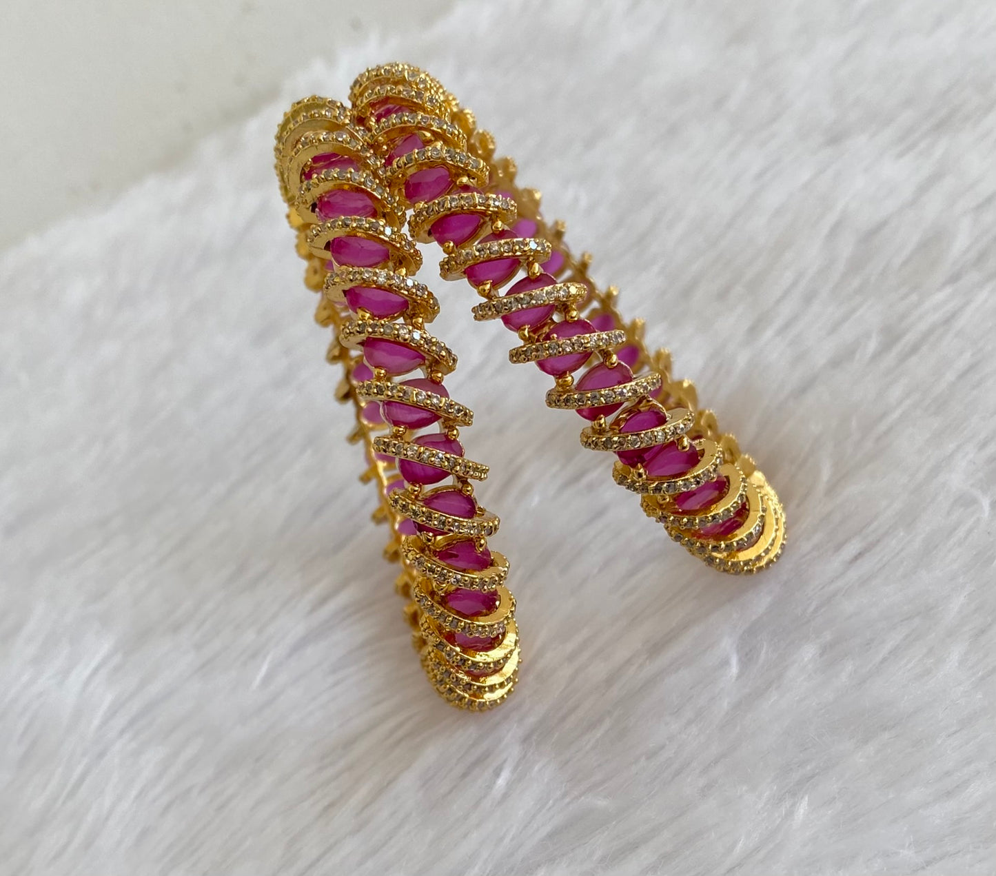 Antique gold tone cz white-ruby stone bangles(2.4) dj-53490