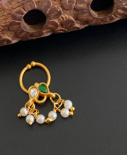 Gold tone kundan jadau green-white stone pearl nose pin/bulakku dj-53806