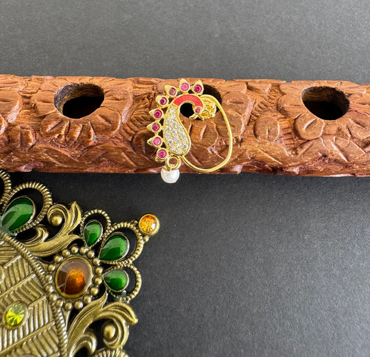 Gold tone pink-red peacock nose pin Dj-52038