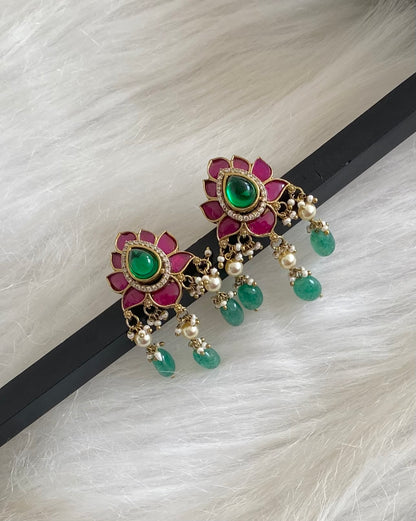Antique gold tone pink-green-white kundan jadau green beaded stud/earrings dj-54577