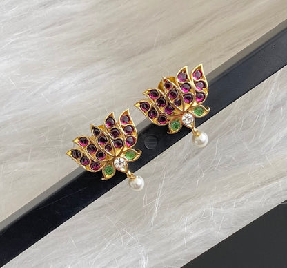 Gold tone precious kemp-green-white lotus pearl stud/earrings dj-54677