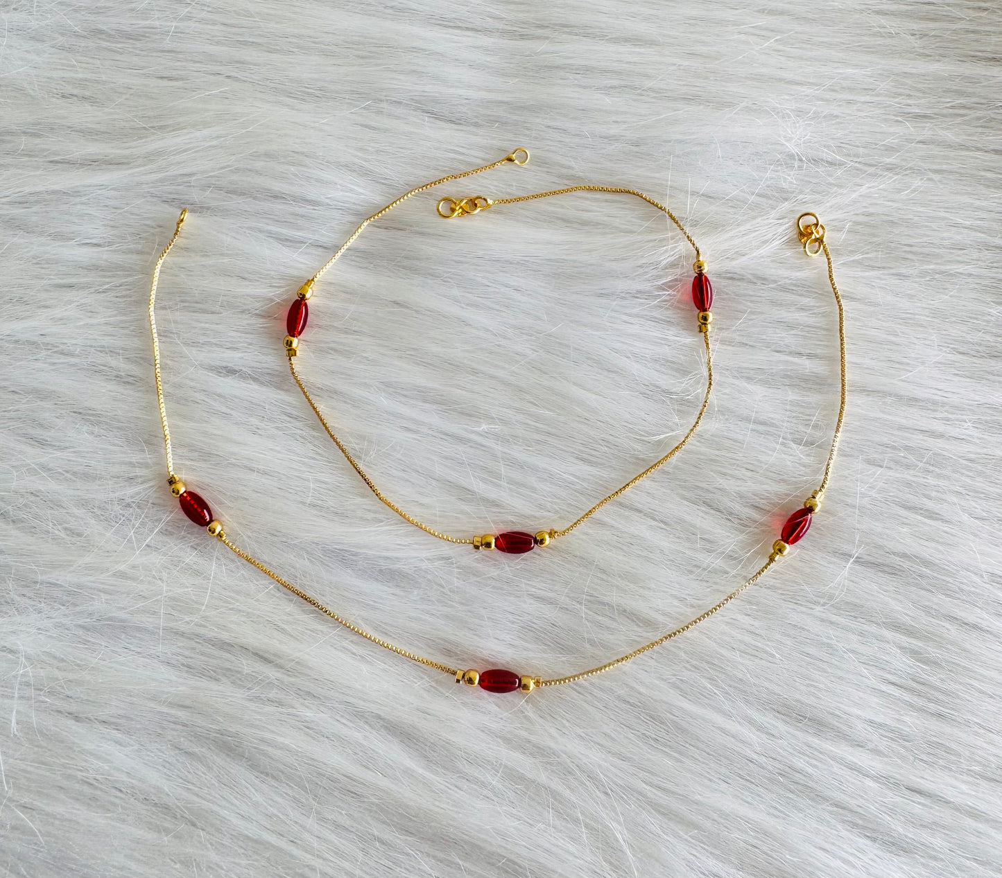 Gold tone 10.5 inches red beaded anklets dj-51310