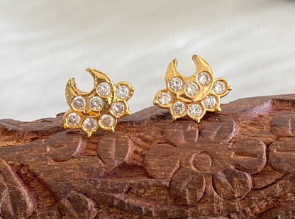 Gold tone AD white stone stud/earrings dj-53869